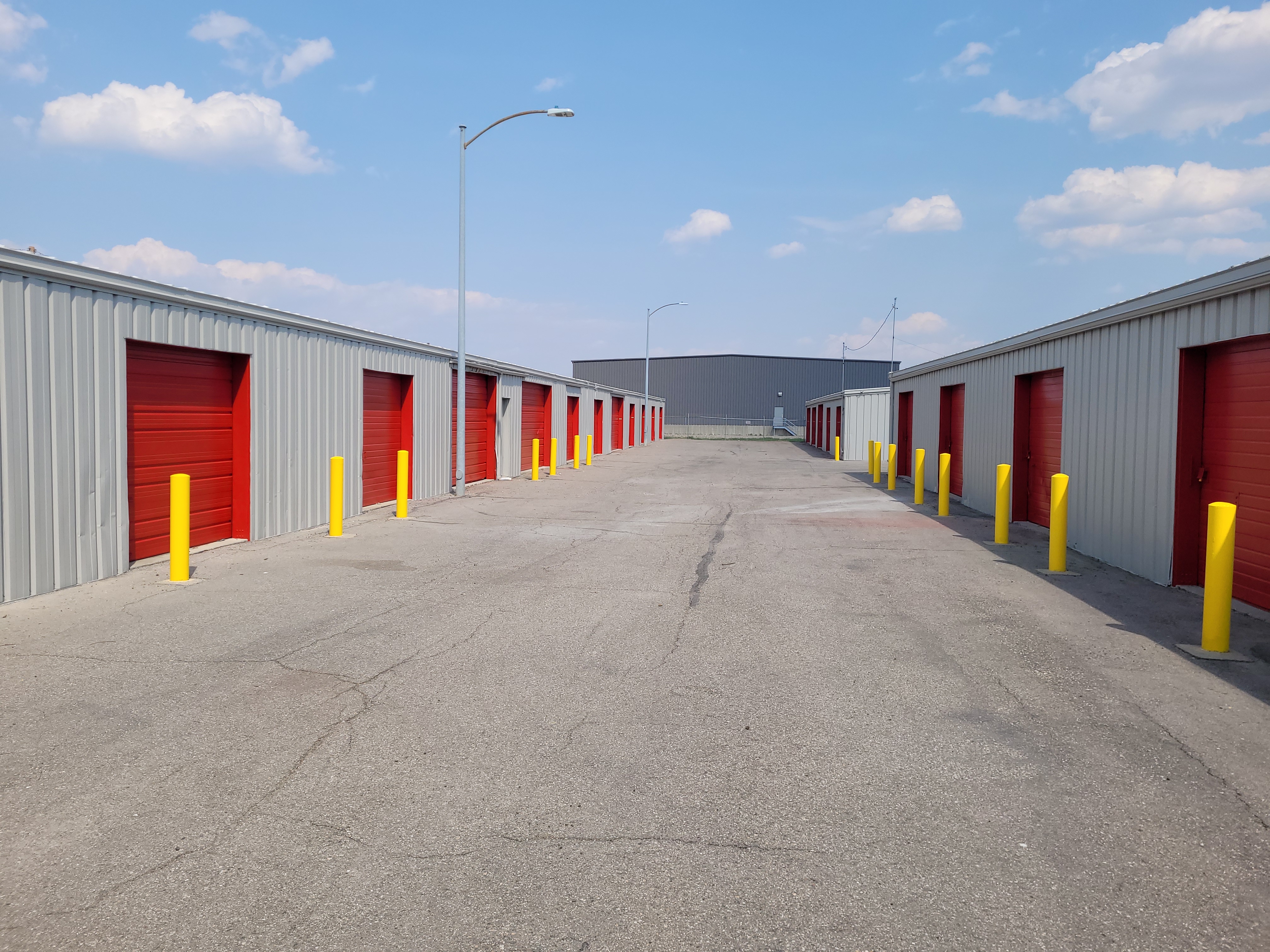 the storage place of mt - lampman large storage units